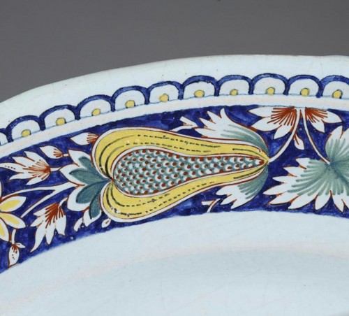 Rouen Faience Charger first third of18th century - Porcelain & Faience Style Louis XIV