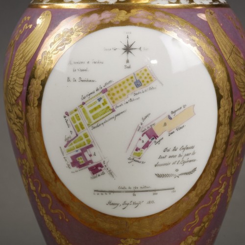 Antiquités - Vverseuse topographique en porcelaine de Van der Taelen à Paris daté 1813