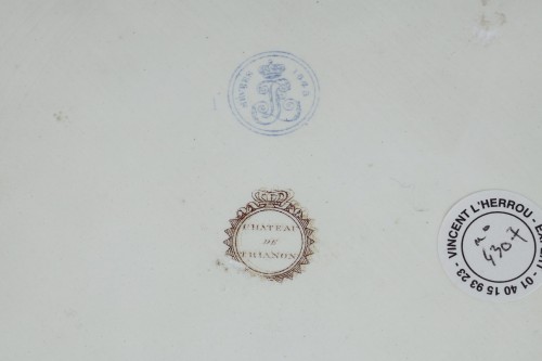 Deux presses à entremets provenant de châteaux Royaux en porcelaine de Sévres - Galerie Théorème