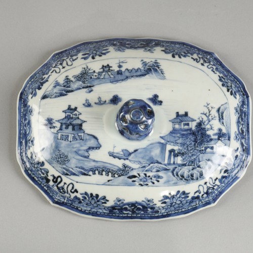 Paire de terrines Chine de commande XVIIIe siècle - Arts d