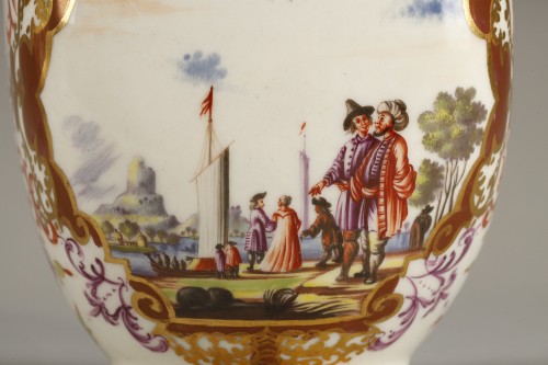 Céramiques, Porcelaines  - Boite à thé Meissen, turc et européens, période Höroldt 1728-1730