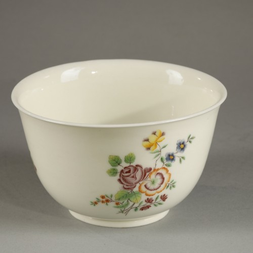 Large bowl, Chantilly, 18th century  - 