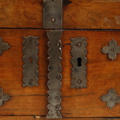 Coffret d'apothicaire en noyer, France XVIIIe siècle - Galerie Théorème