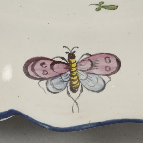 Sceaux earthenware dish with waders 18th century - Porcelain & Faience Style Louis XV