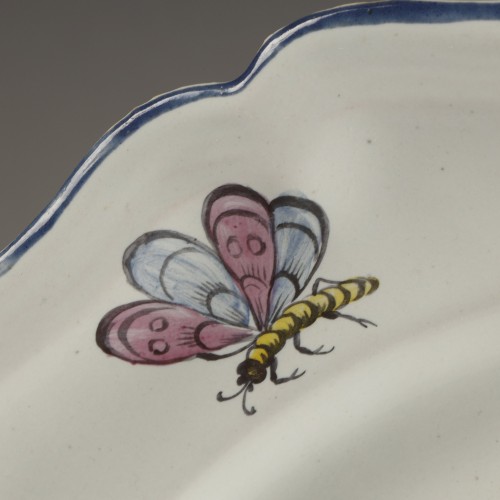 Porcelain & Faience  - Sceaux earthenware dish with waders 18th century