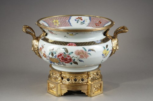 Chine pot monté période Yougzhen XVIIIe - Galerie Théorème