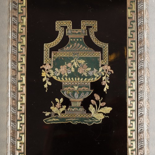 Objects of Vertu  - Three-colour gold and tortoiseshell notebook Paris 1762-1768