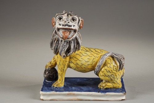 Rouen earthenware Phô dog with lion body 18th century - Porcelain & Faience Style 