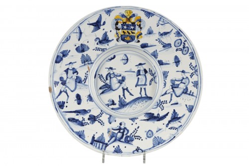 Large plate with Nevers cardinal coat of arms 17th century