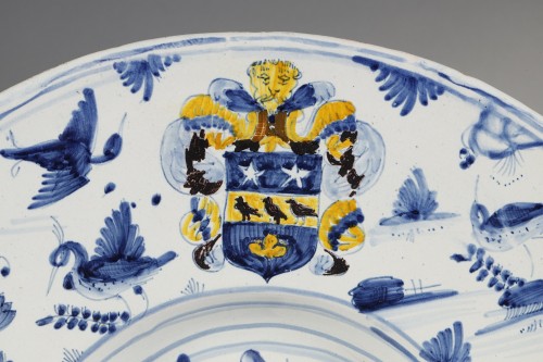 17th century - Large plate with Nevers cardinal coat of arms 17th century