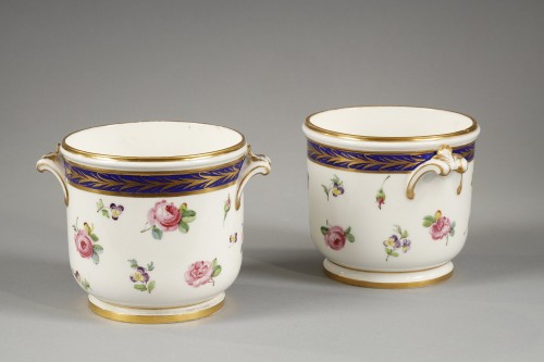 Pair of  Sèvressoft paste porcelain coolers circa 1793 - Porcelain & Faience Style 