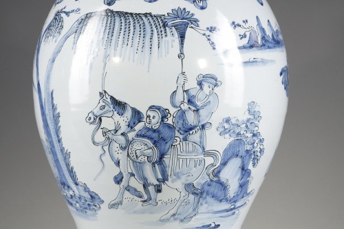 Large vase Nevers second half of the 17th century - Porcelain & Faience Style Louis XIV
