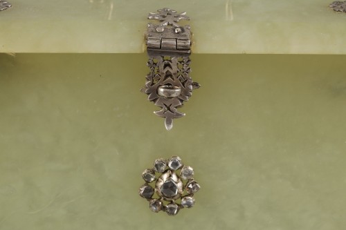 Jade box, India 19th century - Asian Works of Art Style 