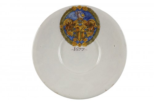 Small dish dated 1677 with the Arms of the Marca di Chiavenna Family
