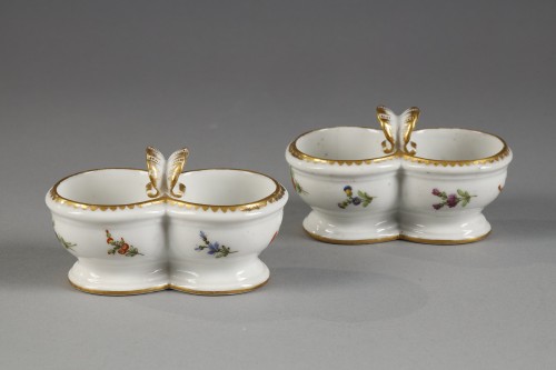 Royal Manufactory of the Dauphin of France, Lille 18th century - Porcelain & Faience Style 