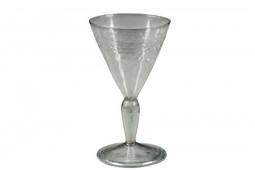 Verre de fougère en verre soufflé, France 18e siècle