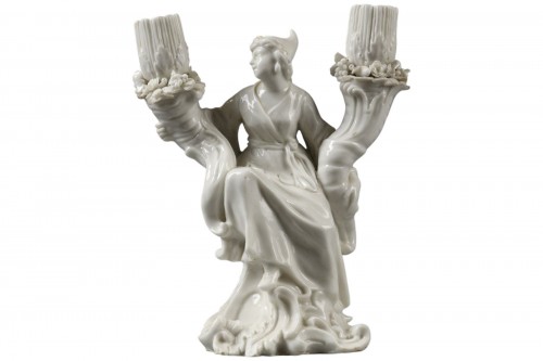 Manufacture royale de Buen Retiro à Madrid circa 1760-1770