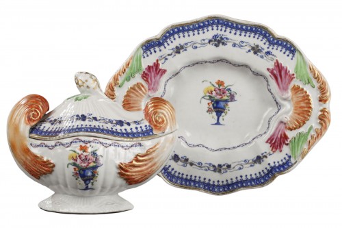 Saucière Chine de commande pour le Portugal ou Brésil Période Qianlong 1736 - 1795