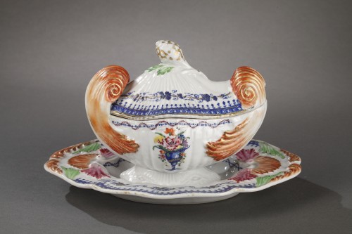  - Saucière Chine de commande pour le Portugal ou Brésil Période Qianlong 1736 - 1795