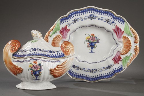 Antiquités - Saucière Chine de commande pour le Portugal ou Brésil Période Qianlong 1736 - 1795