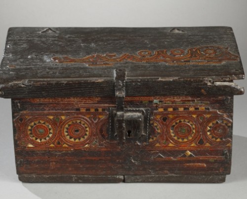 Objects of Vertu  - AL-ANDALUS – ESPAGNE : Very rare wooden box. 15th century.