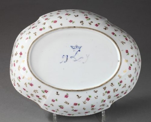 Pot à eau et sa jatte, porcelaine de Sèvres fin 18e siècle, année 1784 - Galerie Théorème
