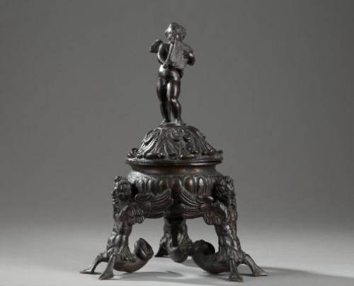  Tripod inkwell in bronze, Venice or Padua late 16th century - Objects of Vertu Style 