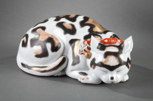 Chat en porcelaine, Japon premier tiers du XXe siècle - Arts d