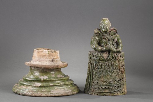 Roof finial depicting Marie de Médicis and her son, Saintoge17th century - 