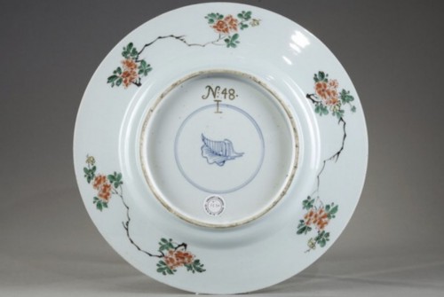 Céramiques, Porcelaines  - Plat marqué de l'inventaire du "Pavillon Japonais",  Chine Kangxi 1662 - 1722
