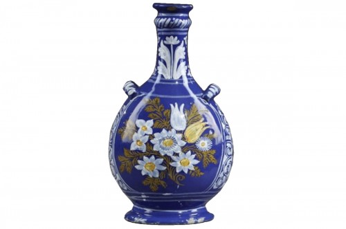 Gourde en faïence de nevers à fond bleu persan 17e siècle vers 1650 - 1660