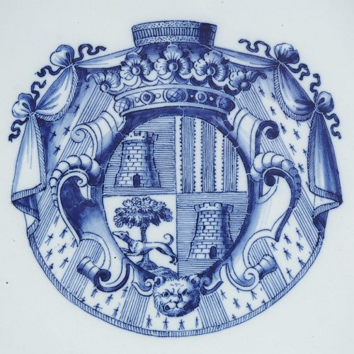  Grand plat en faïenc de Moustiers début du 18e siècle avant 1707 - Céramiques, Porcelaines Style 