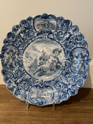 Plat en faïence de Savone - Céramiques, Porcelaines Style 