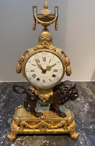 Horology  - Louis XVILion  clock