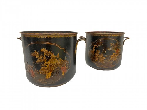 Pair of bottle buckets in painted metal