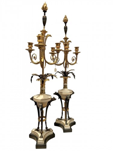 Paire de grands candélabres Louis XVI