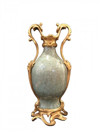 Vase céladon époque Ming