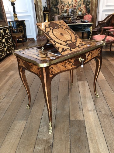 Table Louis XV à transformation estampillée Christophe Wolf - Mobilier Style 