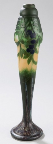 20th century - Vase with sloes - Daum