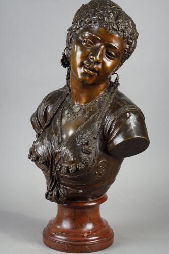 Antiquités - Buste de femme orientale - Emile GUILLEMIN (1841-1907)