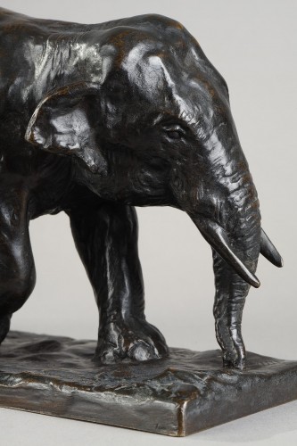 Elephant trotting - Roger Godchaux (1878-1958) - Sculpture Style Art Déco
