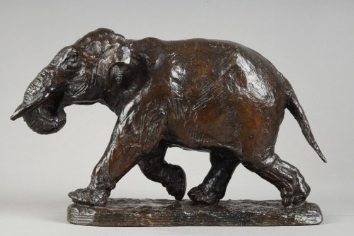 Eléphant courant trompe enroulée - Roger Godchaux (1878-1958) - Art Déco