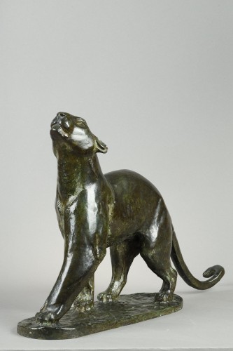 20th century - Panther sniffing - Georges Guyot (1885-1972)