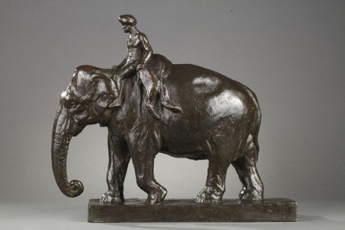 Sculpture  - Return from the Hunt - Roger GODCHAUX  (1878-1958)