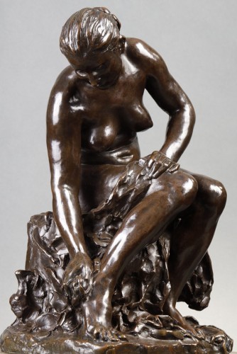 Baigneuse s'essuyant le pied droit - Aimé-Jules DALOU (1838-1902) - Sculpture Style Napoléon III