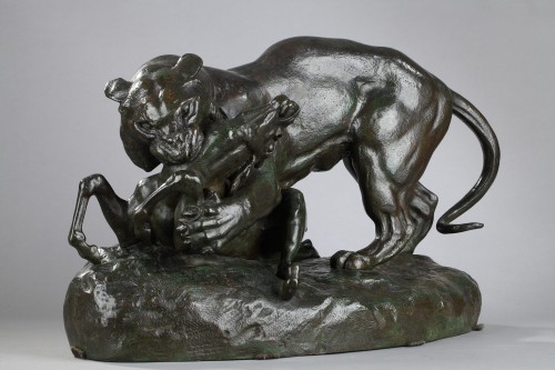 Tiger surprising an antelope - Antoine-Louis BARYE (1796-1875) - Sculpture Style Napoléon III