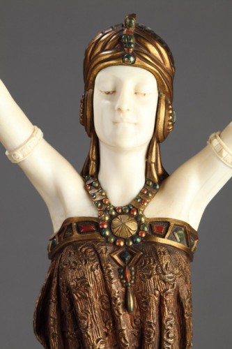 Sculpture  - The Great Priestess - Demetre Chiparus (1886-1947)
