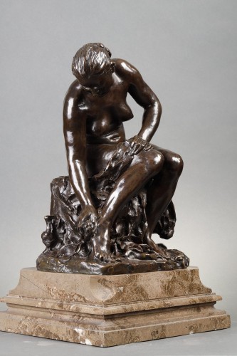 Baigneuse s'essuyant le pied droit - Aimé-Jules DALOU (1838-1902) - Sculpture Style Napoléon III