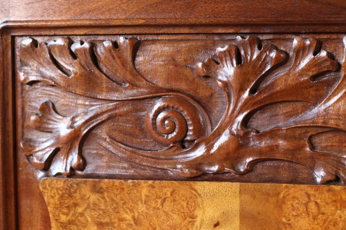 Art nouveau sideboard with seaweed and shells - Attributed to Majorelle and Daum - Furniture Style Art nouveau