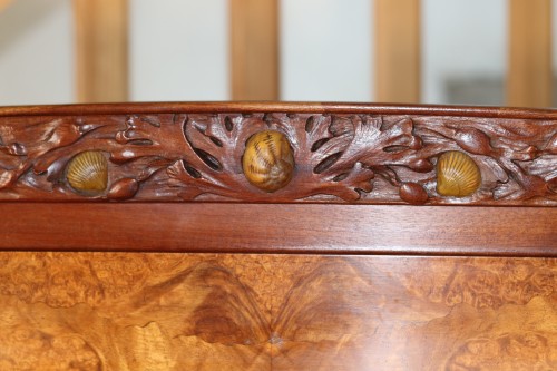 Art nouveau sideboard with seaweed and shells - Attributed to Majorelle and Daum - 